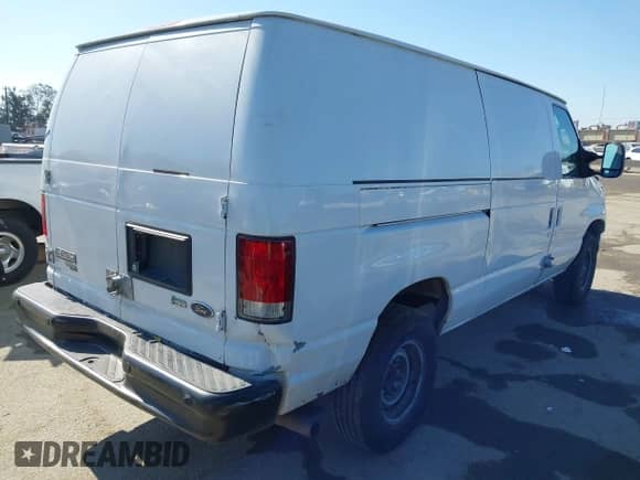 2013 Ford Econoline Cargo Commercial with VIN 1FTNE2EL7DDA63780, listed as a IAAI auction lot 42292669 with 277,085 mi miles and . Bid and sale history available at DreamBid. Image 4.