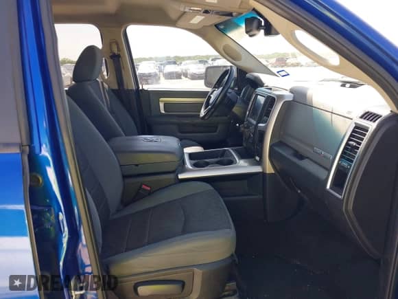 2016 Ram 1500 Big Horn с VIN 1C6RR7LT1GS192417, выставлен на аукционе IAAI как лот 42889918 с пробегом 235 532 миль миль и . История ставок и продаж доступна на DreamBid. Изображение 5.