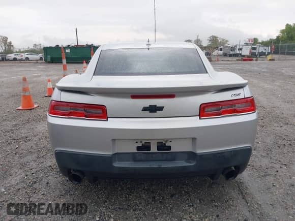 2015 Chevrolet Camaro LT с VIN 2G1FD1E3XF9252076, выставлен на аукционе IAAI как лот 43275053 с пробегом 108 276 миль миль и . История ставок и продаж доступна на DreamBid. Изображение 16.