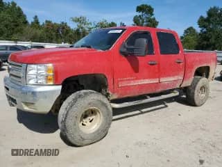 2013 Chevrolet Silverado 1500 LT with VIN 3GCPKSE70DG350255, listed as a Copart auction lot 81039725 with 176,811 mi miles and Salvage title. Bid and sale history available at DreamBid. Image 1.