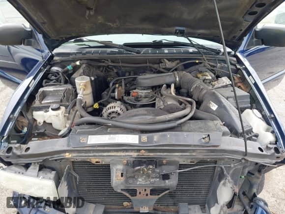2002 Chevrolet S-10 with VIN 1GCCS14W728201376, listed as a IAAI auction lot 43274357 with 201,233 mi miles and . Bid and sale history available at DreamBid. Image 10.