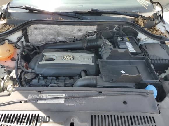 2010 Volkswagen Tiguan SE с VIN WVGBV7AX8AW000532, выставлен на аукционе Copart как лот 63420665 с пробегом Не указан миль и Списание • Salvage title. История ставок и продаж доступна на DreamBid. Изображение 12.