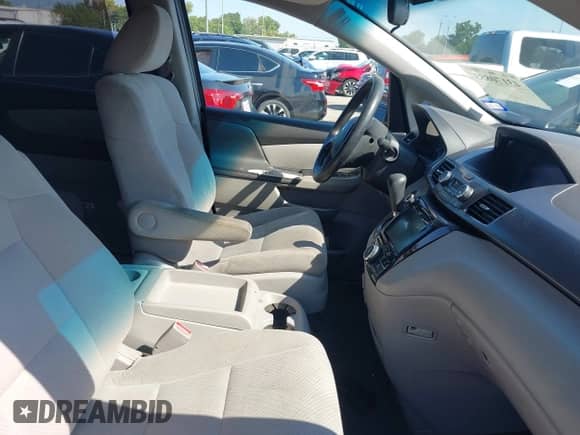 2014 Honda Odyssey EX с VIN 5FNRL5H4XEB121601, выставлен на аукционе IAAI как лот 43170833 с пробегом 231 934 миль миль и . История ставок и продаж доступна на DreamBid. Изображение 5.