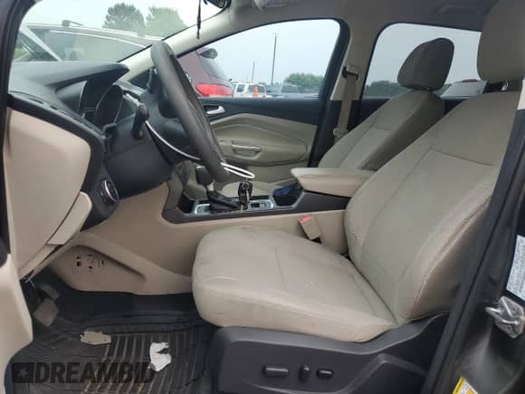 2017 Ford Escape SE z VIN 1FMCU9GD1HUA69276, wystawiony jako Copart lot #66504355 z przebiegiem 131 784 mil mil oraz Czysty tytuł • Clean title. Historia ofert i sprzedaży dostępna na DreamBid. Obrazek 7.