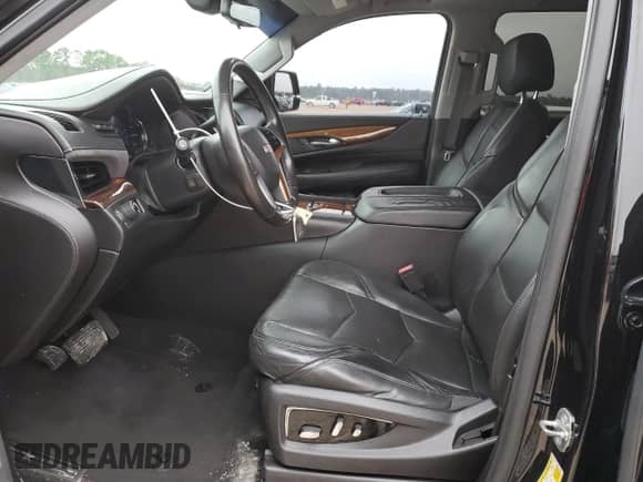 2017 Cadillac Escalade ESV Luxury с VIN 1GYS3HKJ2HR122820, выставлен на аукционе Copart как лот 45862995 с пробегом 120 914 миль миль и Списание • Salvage title. История ставок и продаж доступна на DreamBid. Изображение 7.