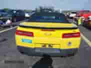 2015 Chevrolet Camaro LT z VIN 2G1FD3D35F9293759, wystawiony jako IAAI lot #42721568 z przebiegiem 96 958 mil mil oraz . Historia ofert i sprzedaży dostępna na DreamBid. Obrazek 16.