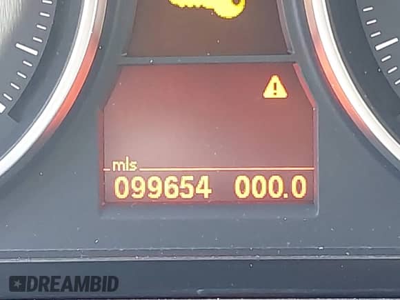 2012 BMW 3 Series 328i xDrive z VIN WBAKF5C54CE656573, wystawiony jako IAAI lot #41835379 z przebiegiem 99 654 mil mil oraz . Historia ofert i sprzedaży dostępna na DreamBid. Obrazek 16.