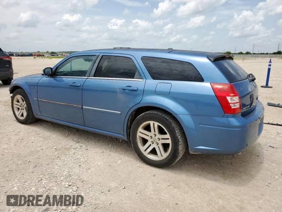 2007 Dodge Magnum R/T with VIN 2D4GV57237H834499, listed as a Copart auction lot 62897245 with 178,780 mi miles and Salvage title. Bid and sale history available at DreamBid. Image 2.