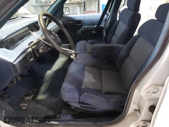 1992 Chevrolet Lumina Euro с VIN 2G1WN54T0N1116266, выставлен на аукционе Copart как лот 51584465 с пробегом 187 994 миль миль и Списание • Salvage title. История ставок и продаж доступна на DreamBid. Изображение 7.