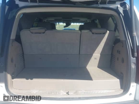 2017 Chevrolet Tahoe Premier with VIN 1GNSKCKC2HR298190, listed as a IAAI auction lot 42955809 with 116,202 mi miles and . Bid and sale history available at DreamBid. Image 17.
