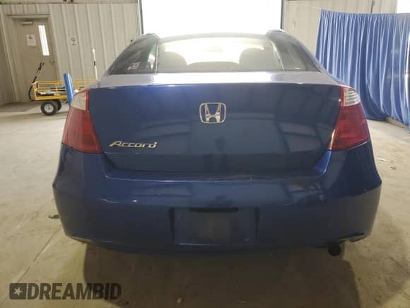 2009 Honda Accord EX z VIN 1HGCS127X9A009322, wystawiony jako Copart lot #70516305 z przebiegiem 247 579 mil mil oraz Czysty tytuł • Clean title. Historia ofert i sprzedaży dostępna na DreamBid. Obrazek 6.