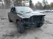 2018 Ram 1500 Rebel z VIN 1C6RR7YT2JS134820, wystawiony jako IAAI lot #40931182 z przebiegiem 56 427 mil mil oraz . Historia ofert i sprzedaży dostępna na DreamBid. Obrazek 6.