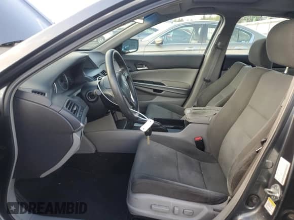 2008 Honda Accord EX с VIN 1HGCP26708A156510, выставлен на аукционе Copart как лот 85196115 с пробегом 88 251 миль миль и Списание • Salvage title. История ставок и продаж доступна на DreamBid. Изображение 7.