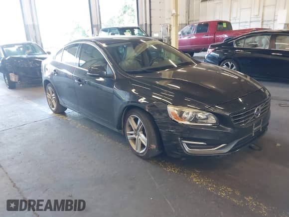 2015 Volvo S60 T5 Drive-E Premier с VIN YV140MFK5F2337689, выставлен на аукционе IAAI как лот 42985519 с пробегом 79 622 миль миль и . История ставок и продаж доступна на DreamBid. Изображение 1.