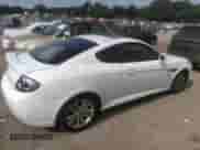 2008 Hyundai Tiburon GS с VIN KMHHM66DX8U279932, выставлен на аукционе IAAI как лот 40246104 с пробегом 183 099 миль миль и . История ставок и продаж доступна на DreamBid. Изображение 4.