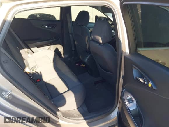 2023 Chevrolet Malibu LS z VIN 1G1ZB5ST6PF123632, wystawiony jako IAAI lot #42994489 z przebiegiem 61 988 mil mil oraz . Historia ofert i sprzedaży dostępna na DreamBid. Obrazek 8.