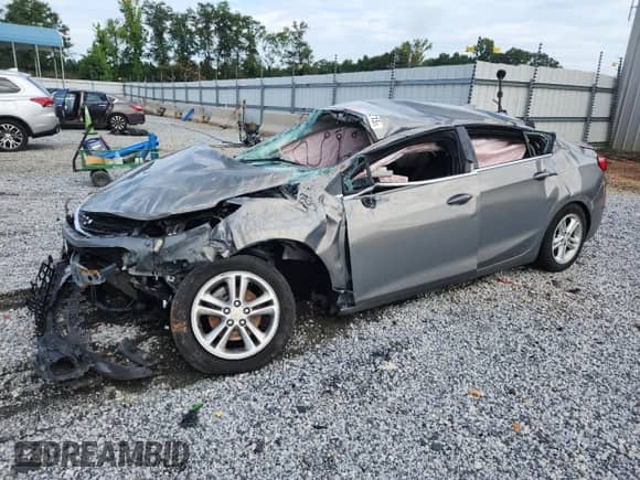 2018 Chevrolet Cruze LT with VIN 1G1BE5SM7J7102856, listed as a Copart auction lot 67126215 with Not provided miles and Salvage title. Bid and sale history available at DreamBid. Image 1.
