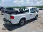 2003 Chevrolet S-10 LS с VIN 1GCCS14HX38253040, выставлен на аукционе IAAI как лот 42680979 с пробегом 52 966 миль миль и . История ставок и продаж доступна на DreamBid. Изображение 4.