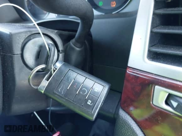 2007 Cadillac Escalade with VIN 1GYEC63857R327155, listed as a IAAI auction lot 43440586 with 174,474 mi miles and . Bid and sale history available at DreamBid. Image 11.