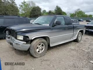 1998 Dodge 1500 с VIN 1B7HC13Z1WJ132116, выставлен на аукционе Copart как лот 53432765 с пробегом 194 066 миль миль и Списание • Salvage title. История ставок и продаж доступна на DreamBid. Изображение 1.