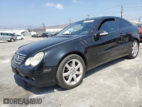 2003 Mercedes-Benz C 320 z VIN WDBRN64J43A459365, wystawiony jako Copart lot #65401525 z przebiegiem 129 633 mil mil oraz Szkoda całkowita • Salvage title. Historia ofert i sprzedaży dostępna na DreamBid. Obrazek 1.