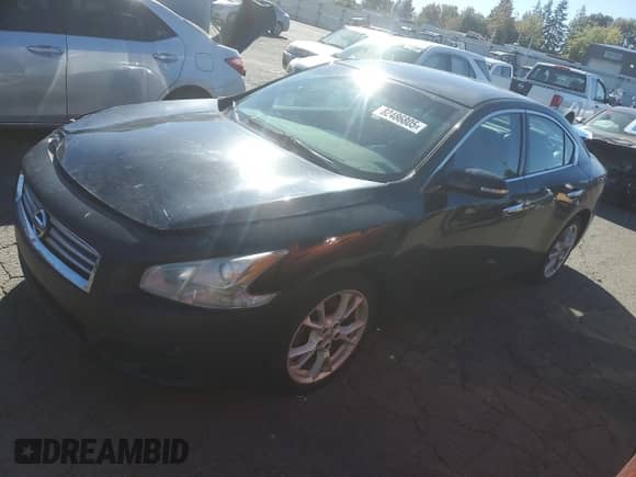 2013 Nissan Maxima SV with VIN 1N4AA5AP2DC840124, listed as a Copart auction lot 82486805 with 235,631 mi miles and Clean title. Bid and sale history available at DreamBid. Image 1.