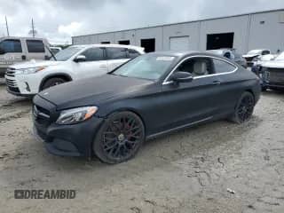 2017 Mercedes-Benz C 300 с VIN WDDWJ4KB2HF370197, выставлен на аукционе Copart как лот 85157015 с пробегом 160 603 миль миль и Чистый • Clean title. История ставок и продаж доступна на DreamBid. Изображение 1.