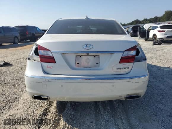 2013 Hyundai Genesis 3.8L with VIN KMHGC4DD1DU231820, listed as a Copart auction lot 72090865 with 103,805 mi miles and Salvage title. Bid and sale history available at DreamBid. Image 6.