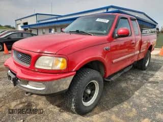 1997 Ford F-150 XL с VIN 1FTEX18L0VKC06372, выставлен на аукционе Copart как лот 64823265 с пробегом 167 694 миль миль и Чистый • Clean title. История ставок и продаж доступна на DreamBid. Изображение 1.