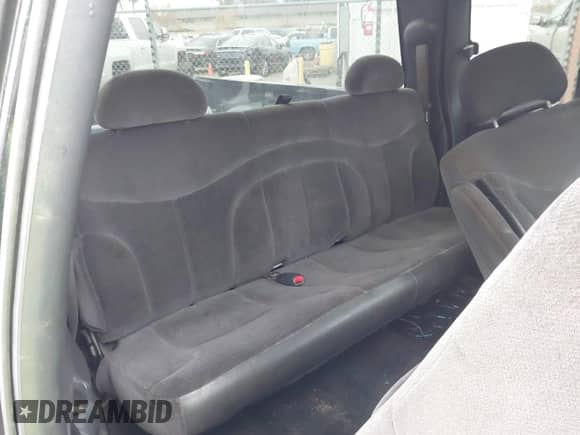 2002 GMC Sierra 1500 SLE с VIN 2GTEC19V921360232, выставлен на аукционе IAAI как лот 41112885 с пробегом Не указан миль и . История ставок и продаж доступна на DreamBid. Изображение 8.