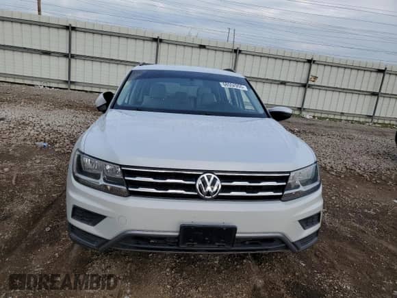 2018 Volkswagen Tiguan S with VIN 3VV1B7AX4JM071186, listed as a Copart auction lot 68552955 with 117,126 mi miles and Salvage title. Bid and sale history available at DreamBid. Image 5.