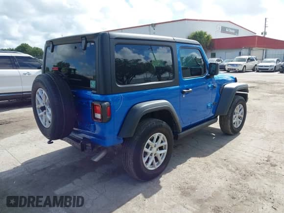 2023 Jeep Wrangler Sport S с VIN 1C4GJXAN7PW681750, выставлен на аукционе IAAI как лот 42736422 с пробегом 15 710 миль миль и . История ставок и продаж доступна на DreamBid. Изображение 4.