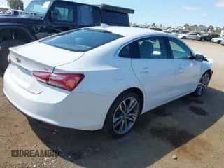 2022 Chevrolet Malibu LT z VIN 1G1ZD5ST9NF131313, wystawiony jako IAAI lot #43206649 z przebiegiem 70 814 mil mil oraz . Historia ofert i sprzedaży dostępna na DreamBid. Obrazek 4.