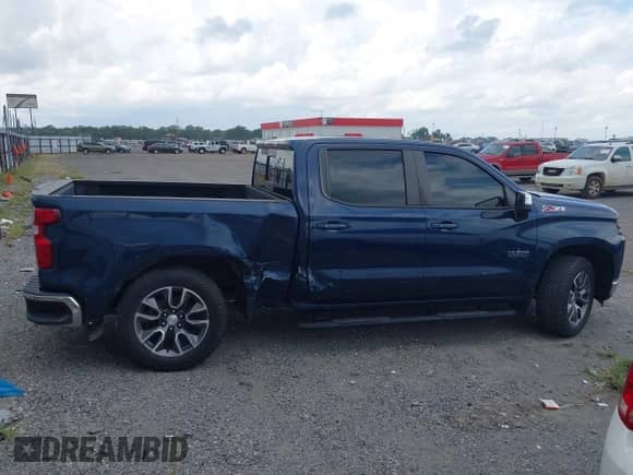 2019 Chevrolet Silverado 1500 LT with VIN 3GCUYDED6KG311850, listed as a IAAI auction lot 42671481 with 80,758 mi miles and . Bid and sale history available at DreamBid. Image 13.