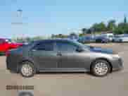 2013 Toyota Camry LE z VIN 4T1BD1FK5DU074343, wystawiony jako IAAI lot #42908273 z przebiegiem 180 827 mil mil oraz . Historia ofert i sprzedaży dostępna na DreamBid. Obrazek 13.