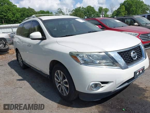 2014 Nissan Pathfinder SV z VIN 5N1AR2MN7EC624360, wystawiony jako IAAI lot #42134538 z przebiegiem 167 492 mil mil oraz . Historia ofert i sprzedaży dostępna na DreamBid. Obrazek 1.