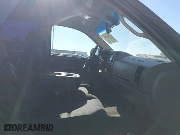 2011 Chevrolet Silverado 1500 LS with VIN 3GCPCREA9BG173963, listed as a IAAI auction lot 43595010 with 162,567 mi miles and . Bid and sale history available at DreamBid. Image 5.