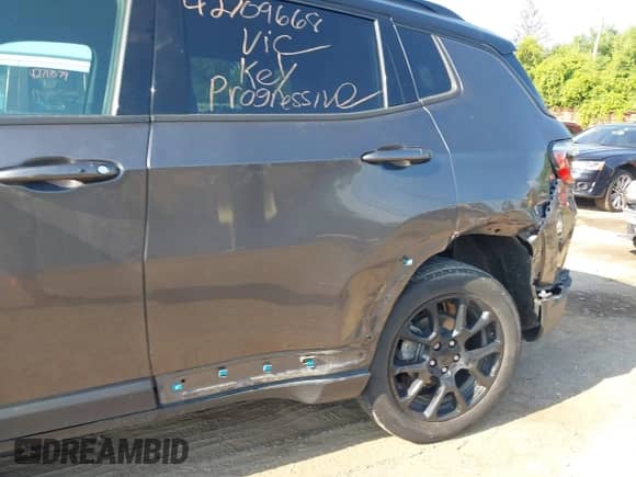 2022 Jeep Compass Latitude с VIN 3C4NJCBB1NT167500, выставлен на аукционе IAAI как лот 42709668 с пробегом 52 908 миль миль и . История ставок и продаж доступна на DreamBid. Изображение 6.