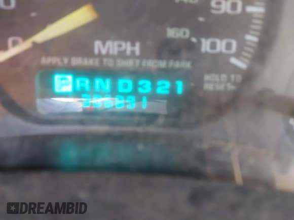 2002 Chevrolet Suburban LT с VIN 3GNEC16Z32G261301, выставлен на аукционе IAAI как лот 43369962 с пробегом 306 891 миль миль и . История ставок и продаж доступна на DreamBid. Изображение 12.