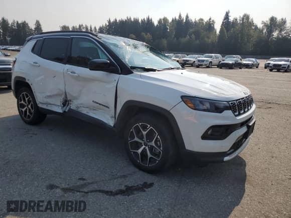 2025 Jeep Compass Limited с VIN 3C4NJDCNXST510931, выставлен на аукционе Copart как лот 83858345 с пробегом 29 947 миль миль и Списание • Salvage title. История ставок и продаж доступна на DreamBid. Изображение 4.