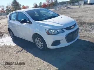 2017 Chevrolet Sonic LT z VIN 1G1JG6SH9H4145489, wystawiony jako IAAI lot #43592013 z przebiegiem 155 894 mil mil oraz . Historia ofert i sprzedaży dostępna na DreamBid. Obrazek 1.