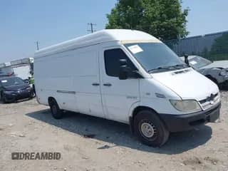 2005 Dodge Sprinter with VIN WD2PD744955735237, listed as a IAAI auction lot 42398961 with Not provided miles and . Bid and sale history available at DreamBid. Image 1.