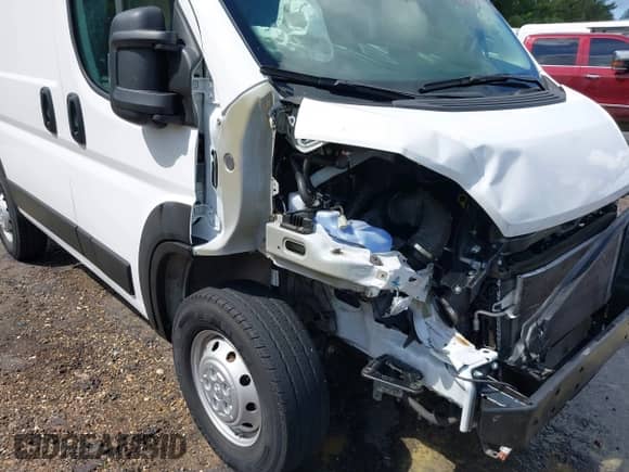 2023 Ram ProMaster Cargo с VIN 3C6LRVNG0PE540849, выставлен на аукционе IAAI как лот 42953958 с пробегом 39 969 миль миль и . История ставок и продаж доступна на DreamBid. Изображение 19.