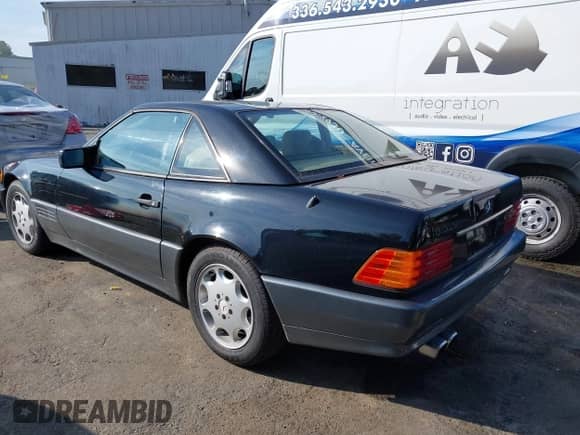 1991 Mercedes-Benz 300 с VIN WDBFA61E0MF032467, выставлен на аукционе IAAI как лот 43256547 с пробегом Не указан миль и . История ставок и продаж доступна на DreamBid. Изображение 3.