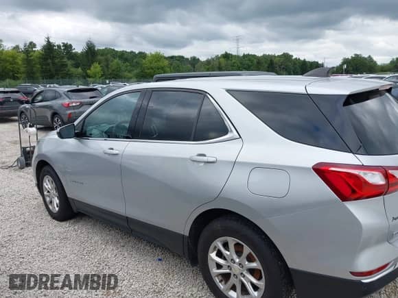 2020 Chevrolet Equinox LT с VIN 2GNAXJEV9L6125298, выставлен на аукционе IAAI как лот 43037795 с пробегом Не указан миль и . История ставок и продаж доступна на DreamBid. Изображение 14.