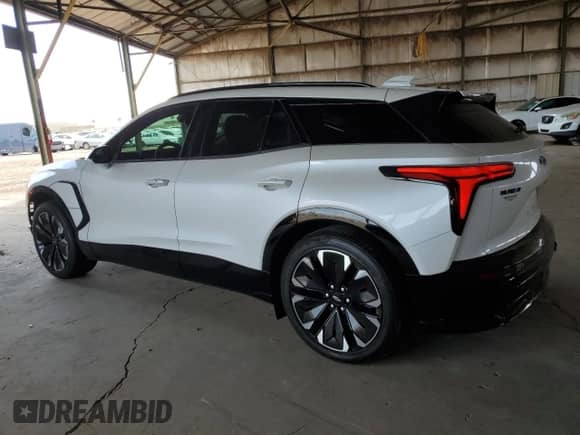 2024 Chevrolet Blazer EV RWD RS with VIN 3GNKDHRK7RS283235, listed as a Copart auction lot 63152635 with 14,297 mi miles and Salvage title. Bid and sale history available at DreamBid. Image 2.