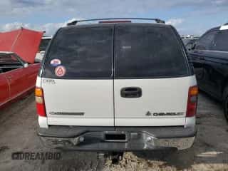 2001 Chevrolet Suburban LS z VIN 3GNEC16TX1G192908, wystawiony jako Copart lot #75622674 z przebiegiem Nie podano mil oraz Szkoda całkowita • Salvage title. Historia ofert i sprzedaży dostępna na DreamBid. Obrazek 6.