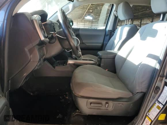 2020 Toyota Tacoma SR5 с VIN 3TMBZ5DN5LM023535, выставлен на аукционе Copart как лот 47441245 с пробегом 79 612 миль миль и Списание • Salvage title. История ставок и продаж доступна на DreamBid. Изображение 7.