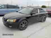 2006 Hyundai Sonata GL z VIN KMHET46C66A114122, wystawiony jako Copart lot #67100165 z przebiegiem 193 918 mil mil oraz Szkoda całkowita • Salvage title. Historia ofert i sprzedaży dostępna na DreamBid. Obrazek 1.