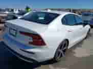 2024 Volvo S60 Core Dark Theme с VIN 7JRL12TK5RG303283, выставлен на аукционе IAAI как лот 41793328 с пробегом 22 498 миль миль и . История ставок и продаж доступна на DreamBid. Изображение 4.